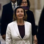 ペロシ氏、米民主党の指導部退任へ 共和党の下院奪取で