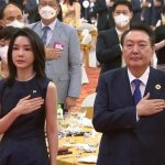 「ヘップバーンのコスプレ」「貧困ポルノ」…韓国ファーストレディーめぐり与野党が非難の応酬