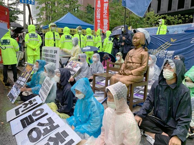 慰安婦運動の背後に北朝鮮か　日本大使館前の少女像守る「大学生団体」は従北政党メンバー　韓国人ジャーナリストが欺瞞性を激白