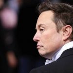 レイオフは終わったと言ってから数日後、イーロン・マスクはさらに数十人のツイッター従業員を解雇