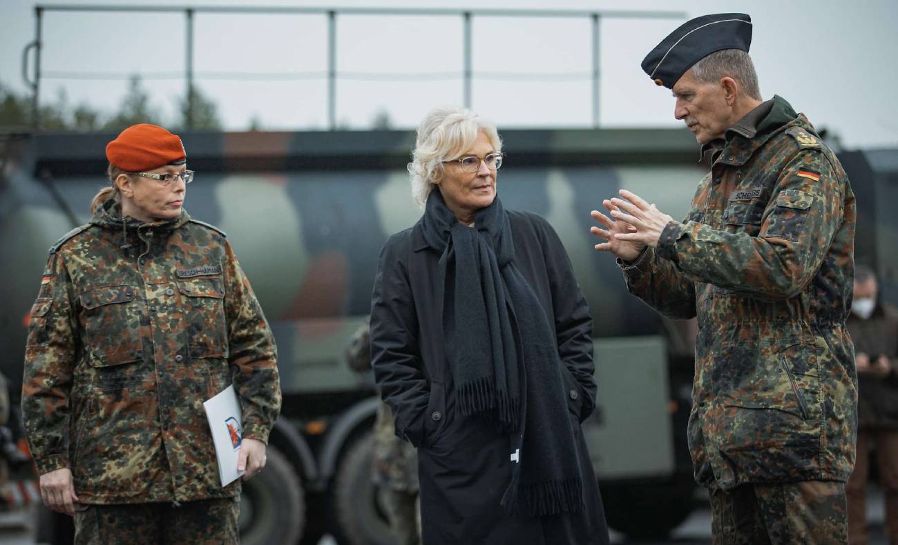 ドイツのランブレヒト国防相が来週中にも辞任か、ウクライナ支援で功績