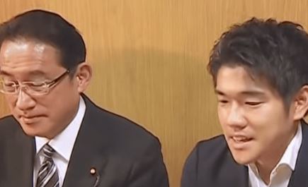 情報漏洩で岸田氏が翔太郎氏を叱責。官邸「なにかおかしい。漏れてる」／ネット「杉田水脈氏クビ、大臣クビも身内は守る」「保身ファースト」「国民の血税使ってこのザマ」￼