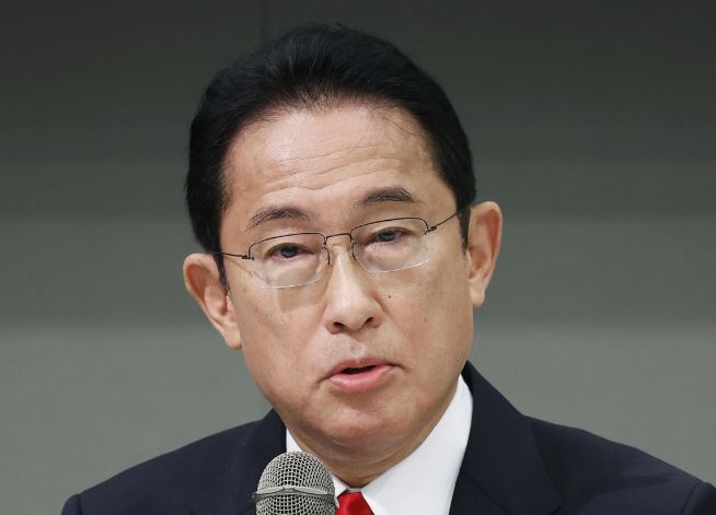 首相、今年の漢字は「進」課題を一つ一つ進めた/ネット「進めた?舐めてんの?」「注」「視」・「検」「討」・「超」「過」「死」「亡」・「外」「国」「人」「第」「一」 首相、今年の漢字は「進」課題を一つ一つ進めた/ネット「進めた?舐めてんの?」「注」「視」・「検」「討」・「超」「過」「死」「亡」・「外」「国」「人」「第」「一」