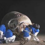 中国　宇宙ステーションから3人が帰還