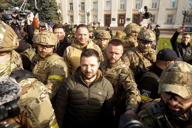 ヘルソン東岸に特殊部隊上陸か　ウクライナ軍「橋頭堡」動画公開