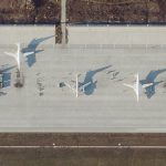 ウクライナがロシア領内の空軍2基地にドローン攻撃か　3人死亡とロシア国防省