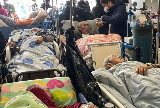 【緊急速報】中国上海で1,800万人が感染w 【緊急速報】中国上海で1,800万人が感染w