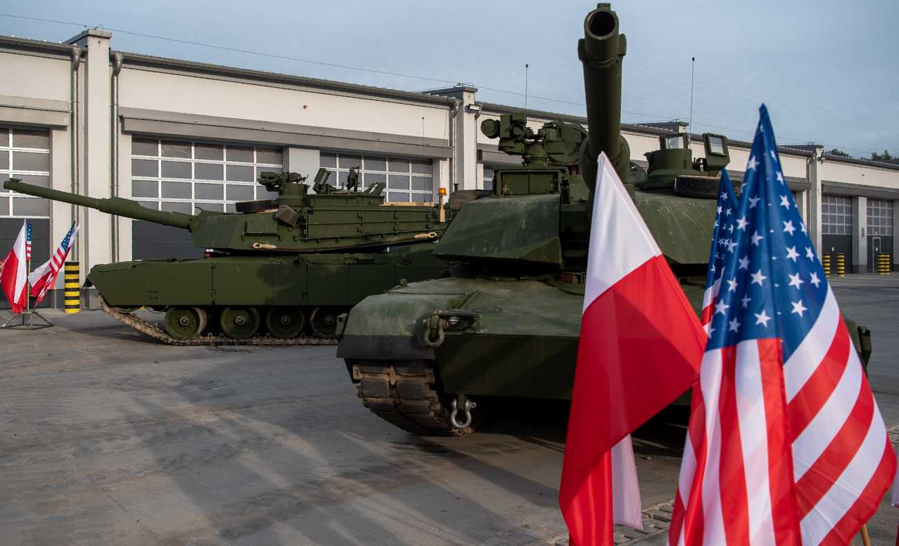 ポーランドがM1A1FEP導入契約に署名、エイブラムスの調達数は計366輌