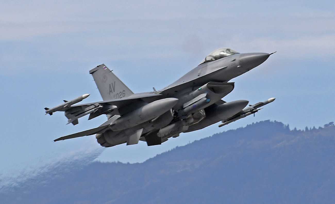 米国のミリー議長、ウクライナへのF-16提供コストは10機で20億ドル