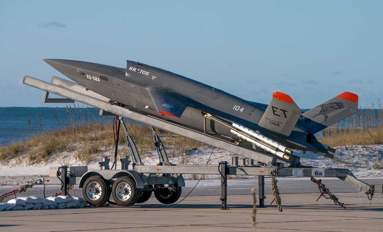 米空軍がXQ-58AのAI飛行に成功、今後は戦闘スキルを実行できるAIを開発