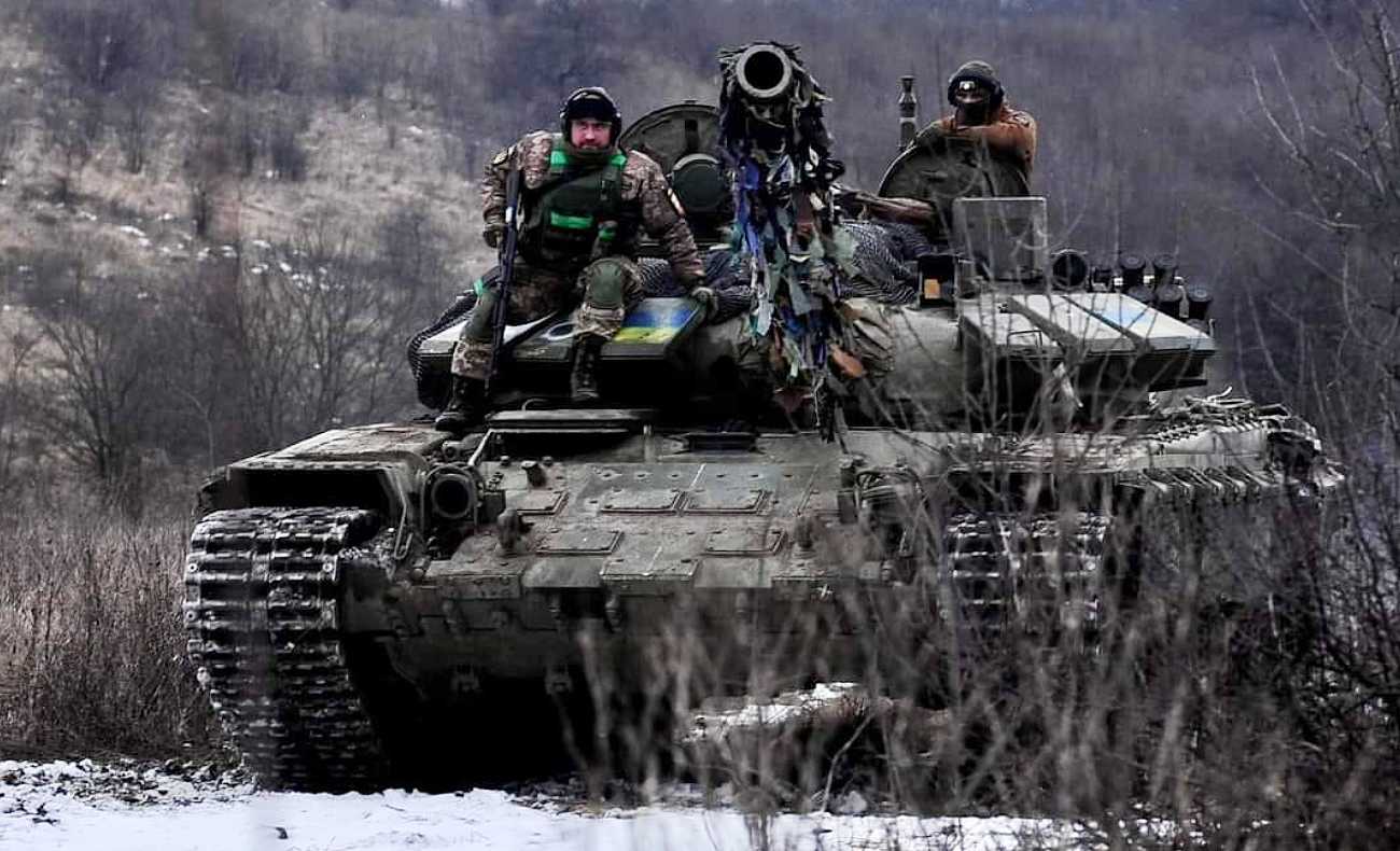 ウクライナ軍のザルジュニー総司令官、バフムートの状況は安定している