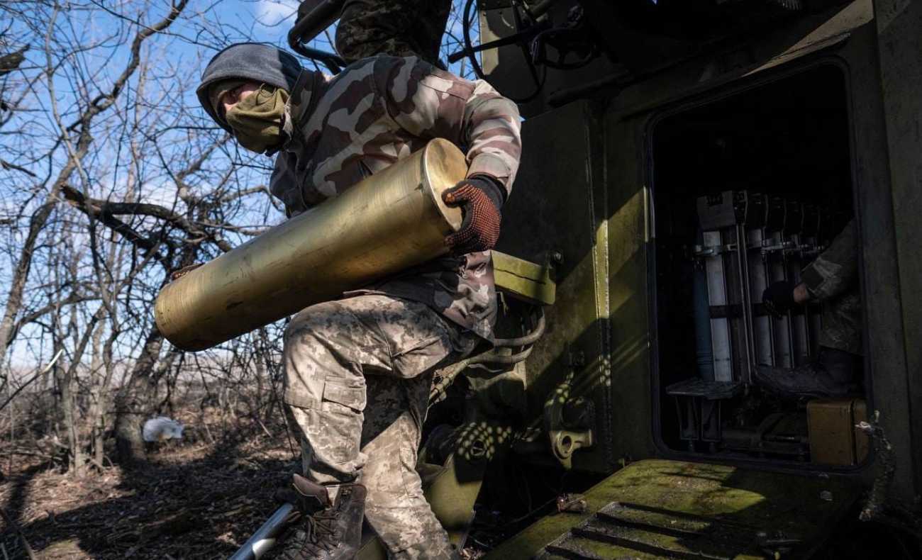 ウクライナ軍の反攻時期、シュミハリ首相が春ではなく夏になると発言