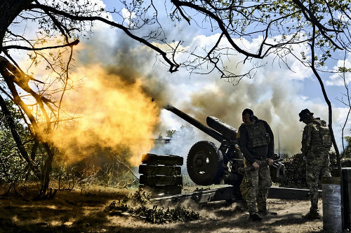 ウクライナが東部で反攻、ロシア軍司令部で大規模爆発…英ミサイル「ストーム・シャドー」か