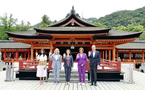 岸田首相夫人の裕子さん「みんなが平和を目指すプレーヤー」…Ｇ７首脳夫人ら案内