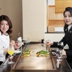 日韓首脳夫人、広島風お好み焼きで昼食会　金建希氏が以前に興味