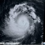 5月として異例の台風2号　日曜に中心気圧905hPaまで低下予想　日本への影響は