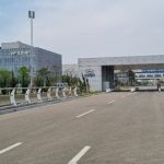 止まった韓国企業の中国工場…ハングルで「ようこそ」色あせた看板