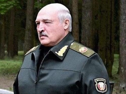 ロシア戦術核兵器、ベラルーシのルカシェンコ大統領「国内への移転始まった」