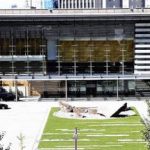 首相官邸のトイレで機動隊員が拳銃自殺か、死亡確認…同僚が発砲音聞く￼