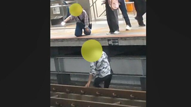 【独自】落とし物探し?JR横浜駅で線路に立ち入り電車が緊急停止 車内で飲酒も…カメラに“5人組”危険な行為の一部始終