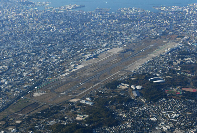 日航機、北九州空港に代替着陸　福岡空港の門限に間に合わず初