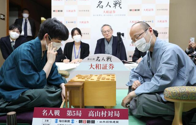 藤井聡太七冠の勝負術　トップ棋士に重圧与える「怪物」に　渡辺明名人に意識「平凡な手では勝てない」