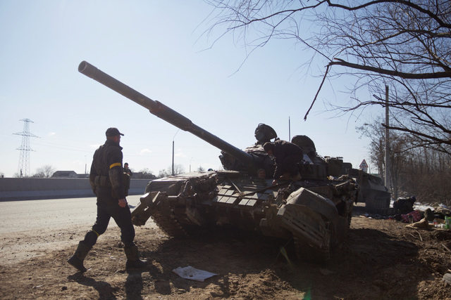 ウクライナ、軍備が完全欧米依存になりつつある＝プーチン大統領
