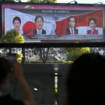 両陛下のインドネシア訪問、地元紙「歓迎」　沿道で出迎えた国民も
