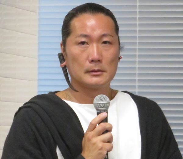 NEWS小山慶一郎コメント 鳥羽シェフのジュン氏への対応「間違っている」に特大ブーメランのワケ