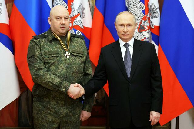 ロシア軍副司令官は依然行方不明　プーチン政権沈黙、軍中枢追及も