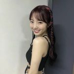 本田真凜、「もう完全に韓国アイドル」な腹チラショットに交際中の宇野昌磨もいいね！