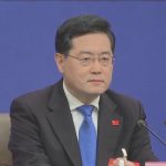 “消えた”中国外相　3週間以上姿見せず　香港の女子アナと不倫疑惑も…中国外務省「何を言っているかわからない」
