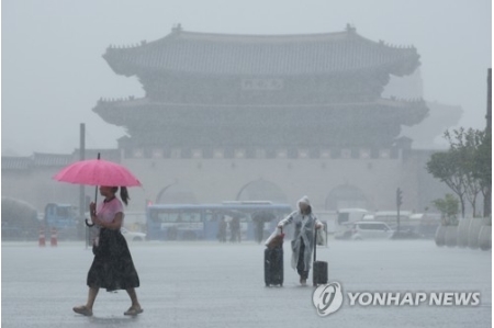 ソウルなどに大雨注意報　被災者今も1860人帰宅できず＝韓国