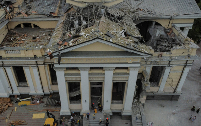 オデッサにミサイル攻撃、大聖堂も破壊