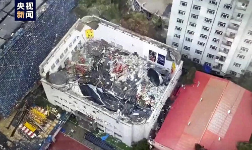 中国の黒竜江省で中学校体育館の天井崩落、生き埋めの１１人死亡…屋根の上に置かれた石が原因か
