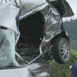 軽乗用車が大きくひしゃげ…死者4人に　北海道・正面衝突事故、レース観戦行く途中で対向車線にはみ出したか