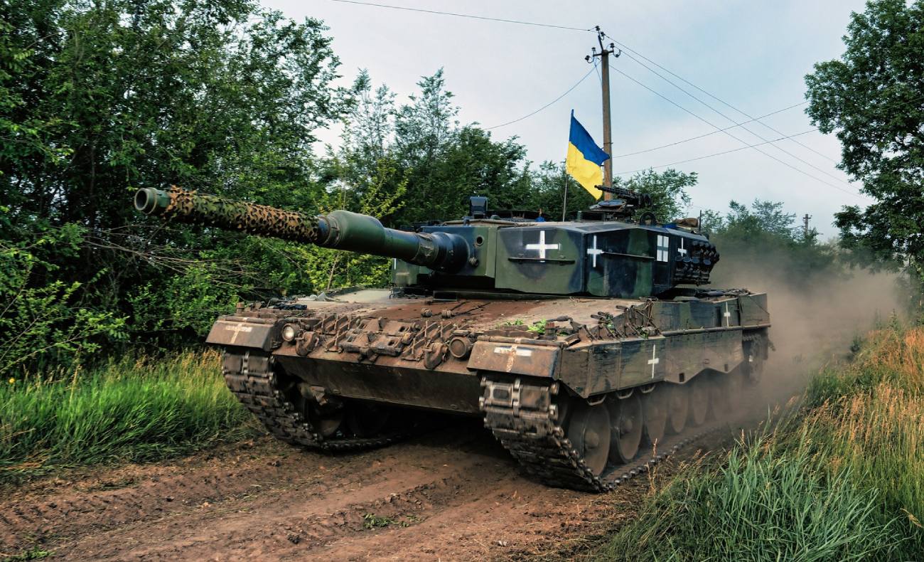 ウクライナ軍のレオパルト2A4、爆発反応装甲を取り付けたタイプが登場