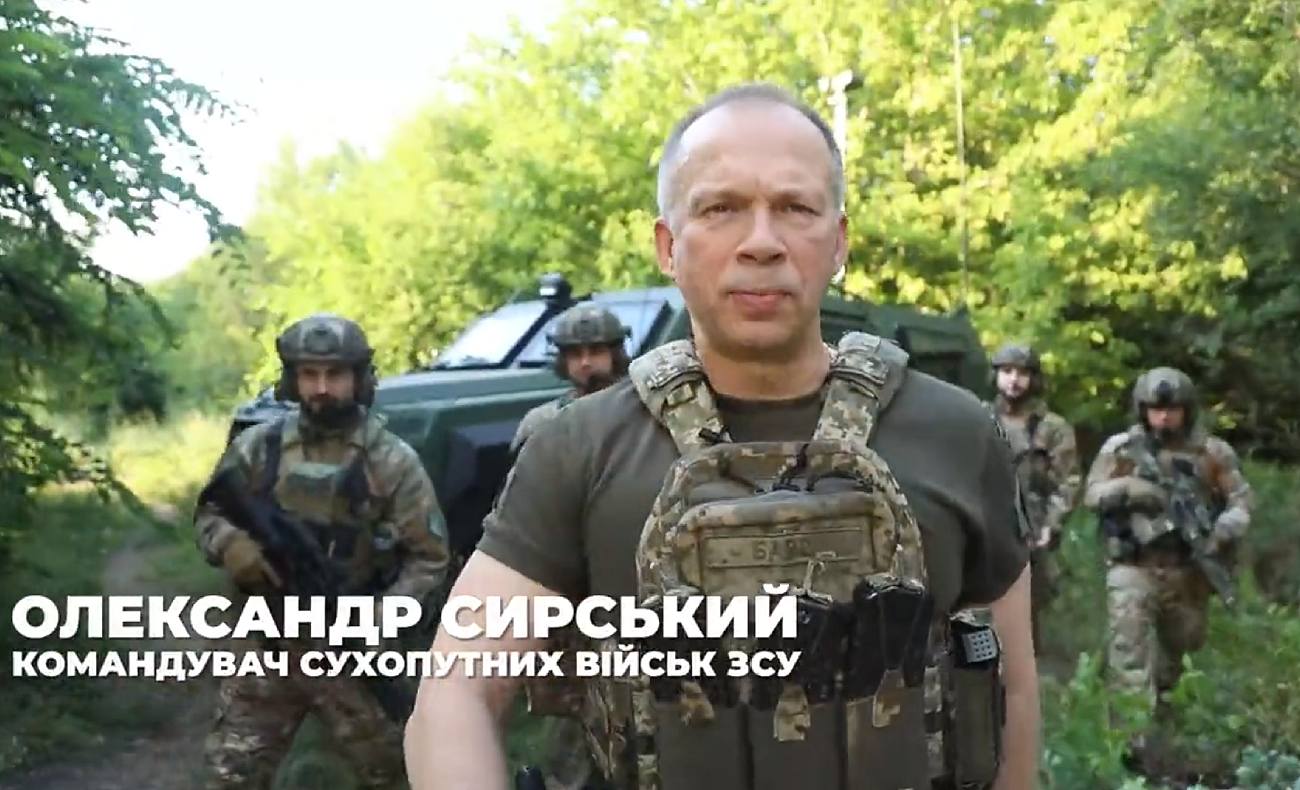 米紙、ウクライナ軍がクラスター砲弾を使用してロシア軍陣地の無力化を開始