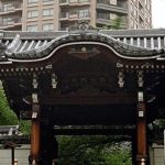 熱中症３回発症の暑さに弱い女性を寺が解雇、東京地裁が無効判決「仕事が困難な状態ではない」