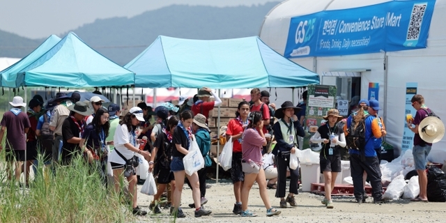 韓国開催「世界スカウトジャンボリー」、会場コンビニの売上1位は水や氷ではなかった…その意外な商品とは