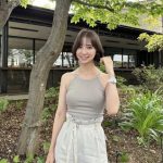 篠田麻里子、「毎朝自分に何が着たいか尋ねて」背中ぱっくりキャミソールで抜群スタイル披露