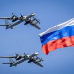 ロシア爆撃機2機、日本海飛行
