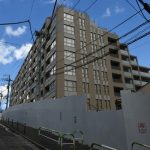 8年間の中断後、マンションの取り壊し計画が浮上 - 東京の「ル・サンク小石川後楽園」