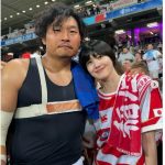 ラグビー稲垣啓太の妻・貴子　サモア戦後、夫婦2ショット＆ハグ　「素敵な夫婦日本代表」「優しいハグ」