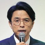 井ノ原氏の会見における言動がジャーナリストから批判される