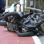 大型バイク同士が正面衝突　1人死亡、1人心肺停止　東京・奥多摩町