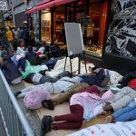 移民問題、バイデン大統領に逆風　「聖域都市」NYも悲鳴