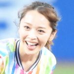 待って！神部美咲　ヒザ上２０ｃｍスカートにスリットまで入って絶対ヤバい！「えぐい」ちょっと持ち上げ「攻めた」