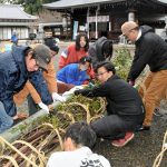 800年続く火祭りに女性が初参加　「もう女人禁制の時代ではない」