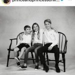 英ウィリアム皇太子夫妻、クリスマスに３人の子どもたちのショット公開　「なんてラブリー」「王女がリーダーね」の声